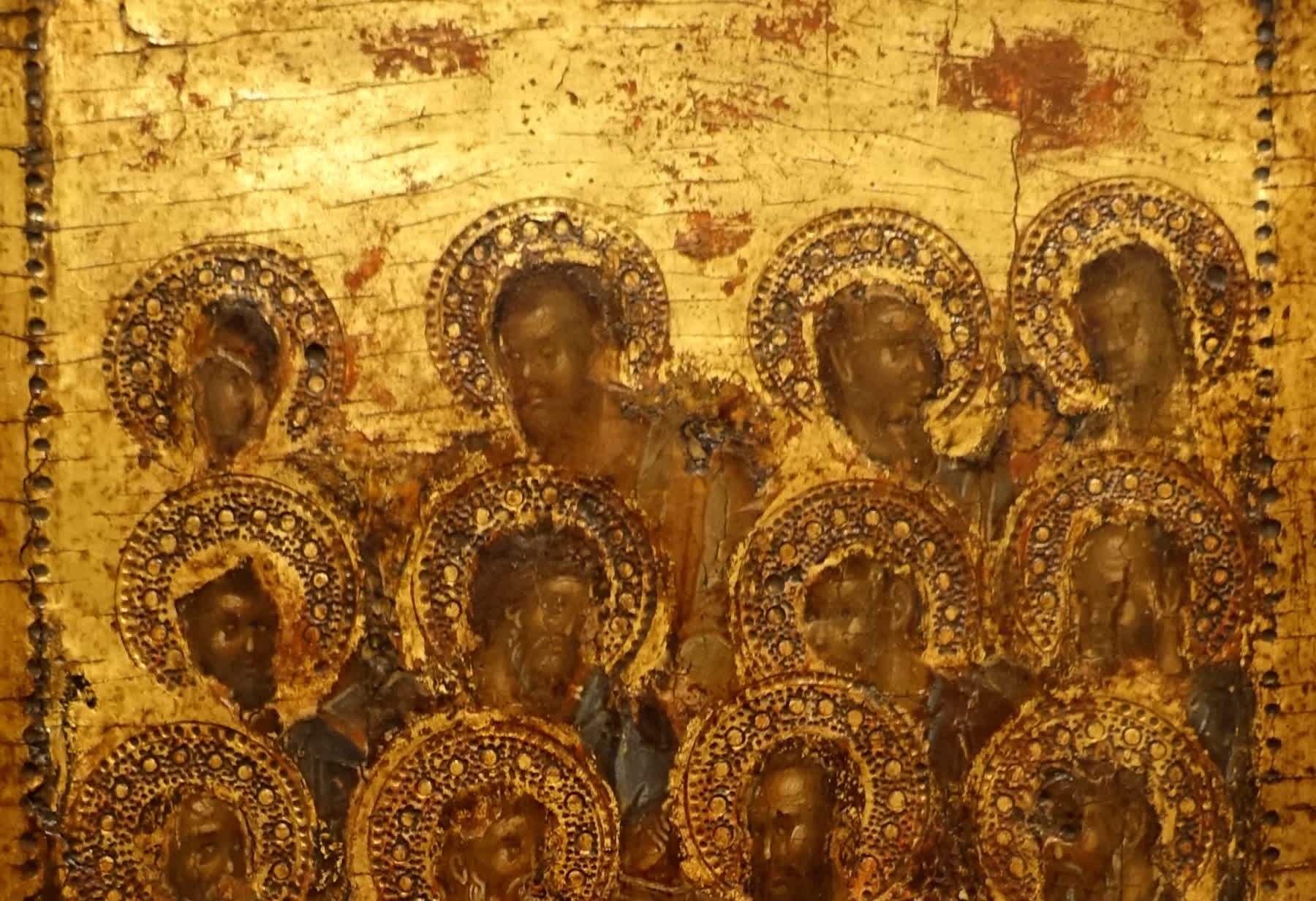 Icono bizantino de los Doce Apóstoles, témpera y hoja de oro sobre madera, inicios del siglo XIV