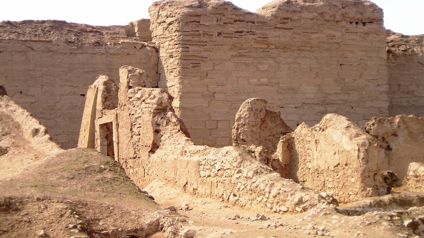 Ruinas de la ciudad de Dura-Europos, Siria, donde se excavó la casa-iglesia más antigua documentada